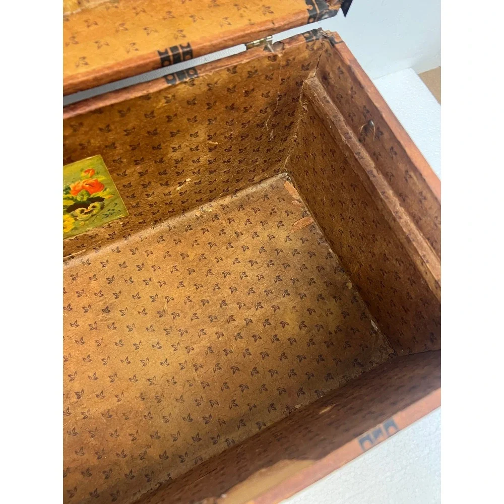 Wood Dollhouse Steamer Trunk Miniature Antique Storage Box Chest SALESMAN SAMPLE